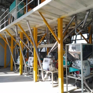 8臺磨平篩清粉機(jī)打包稱設(shè)備