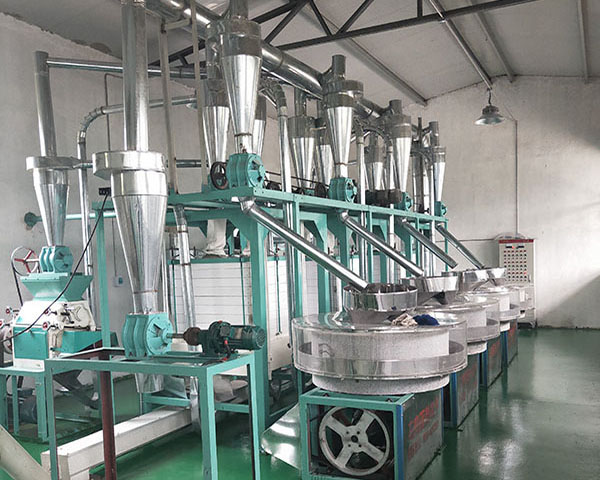 全自動石磨面粉機(jī)常見的問題，在您操作之前了解多少呢?石磨面粉機(jī)廠家鑫峰面粉機(jī)械廠為您講述